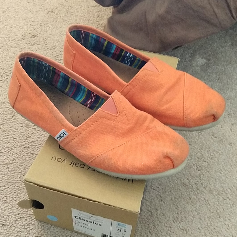 Toms shoes